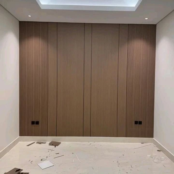 فني ديكورات بديل الخشب
